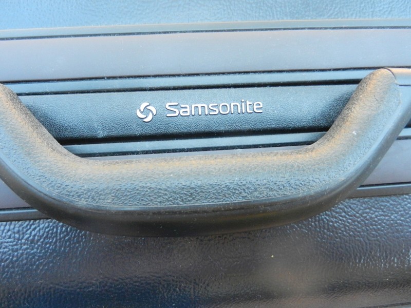 Samsonite Silhouette 5 Hard Shell Wheeled Luggage W/Keys 29" New Color Black gallery