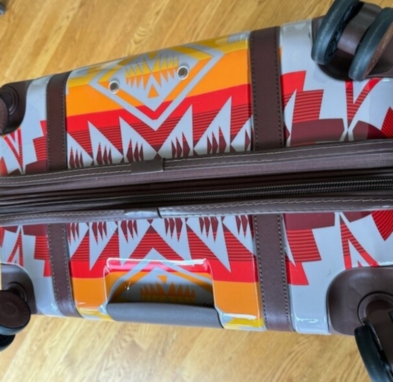 Pendleton Harding 28" Hardside Spinner Luggage Rolling Suitcase Aqua White Brown gallery