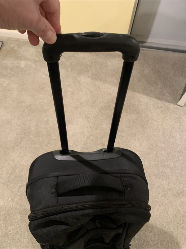 Under Armour Checked Bag Rolling Travel Bag Suitcase Black Large 29 inch - READ gallery