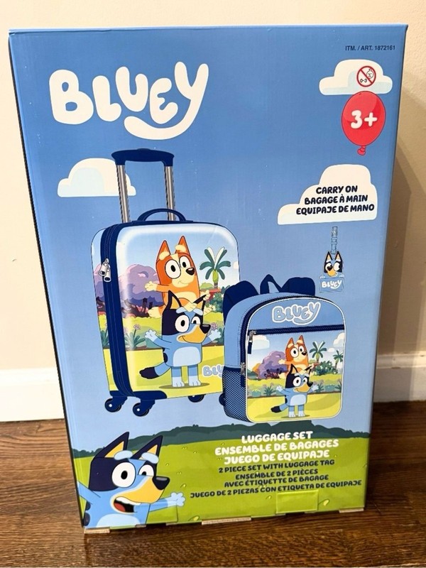 BLUEY LUGGAGE SET 2 PIECE SET WITH LUGGAGE TAG CARRY ON AND BACKPACK NEW
