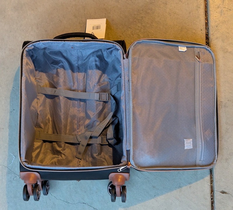 Travelhouse 3 Piece Suitcase Set With 15" Rote Bag gallery