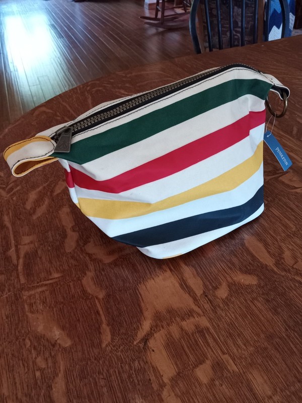 NEW WITH TAGS Pendleton Zip Pouch Stripes Poly-Covered Cotton gallery