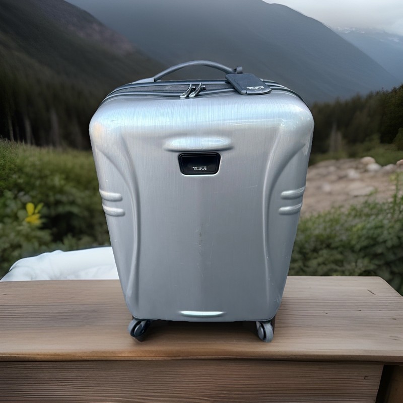 Tumi Tactics International 20″ Hard Shell Spinner Carry-On 28220 SHL Grey Silver