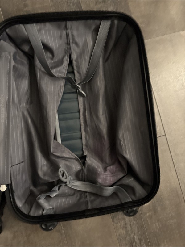 Amazon Basics Hard Shell Spinner Suitcase Black 20 Inch Carry on gallery