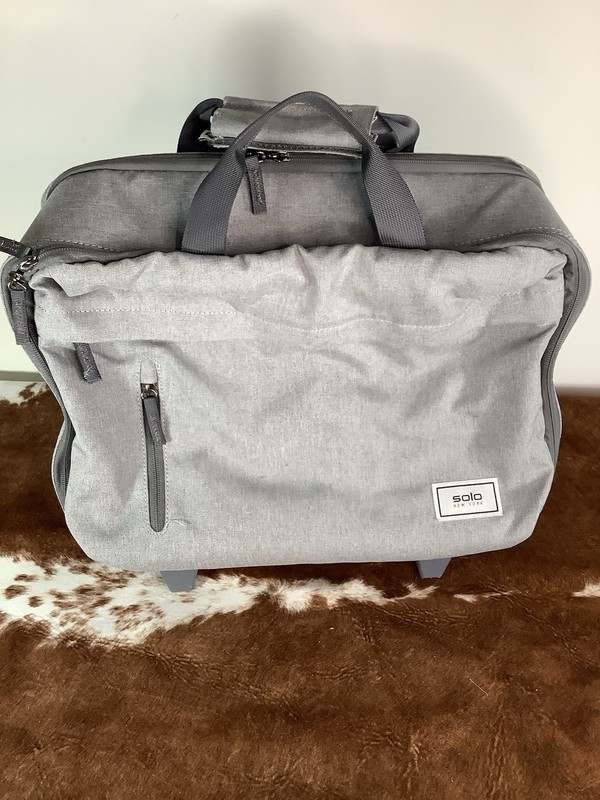 SOLO NEW YORK ROLLING CASE WITH WHEELS – BRYANT – GRAY