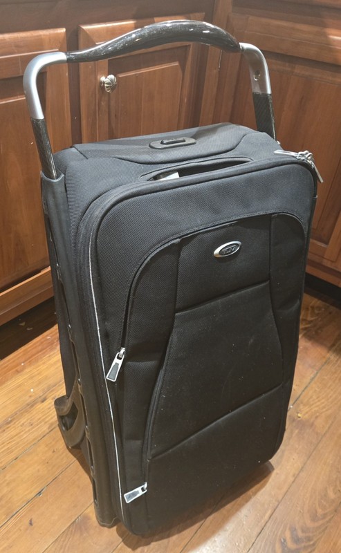 TUMI RARE COLLECTORS SAMPLE- Carbon Fiber Outbound Handles & Wheels Carry On @
