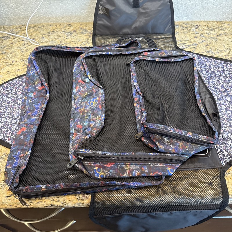 Robert Graham Shirt Folder 3 Nesting Packing Cubes Travel Set RG501703 Open Box gallery
