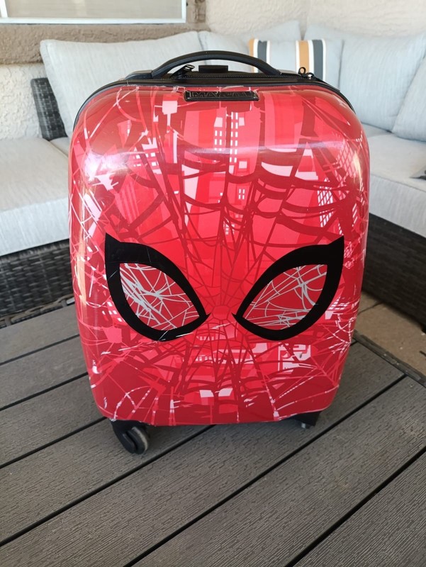Marvel Spider-Man Hardcase Spinner Carry-On Luggage 18" & Under Red/Black gallery