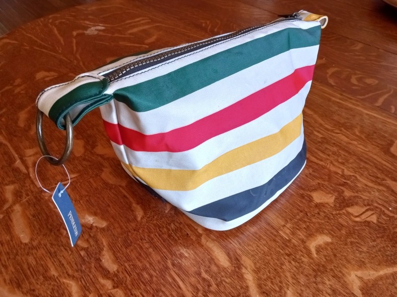 NEW WITH TAGS Pendleton Zip Pouch Stripes Poly-Covered Cotton