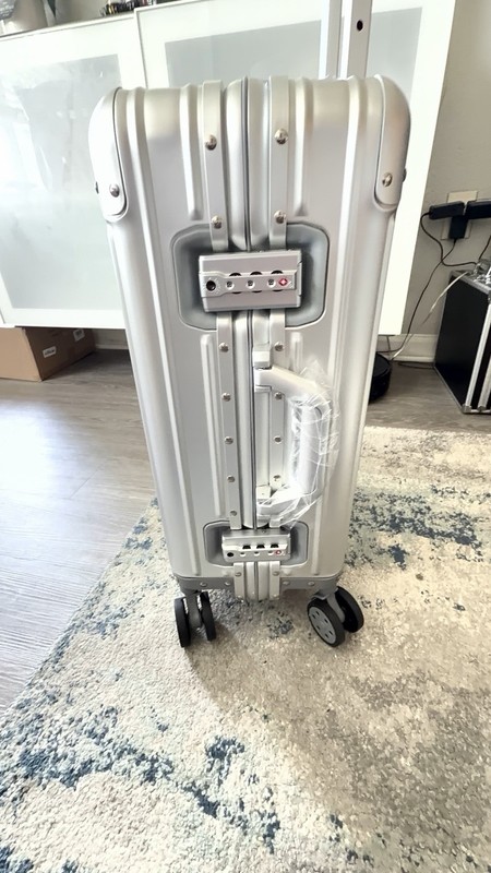 All Aluminium alloy 20in Hard Shell Carry-on, 360 Spinner, Silver, TSA Lock
