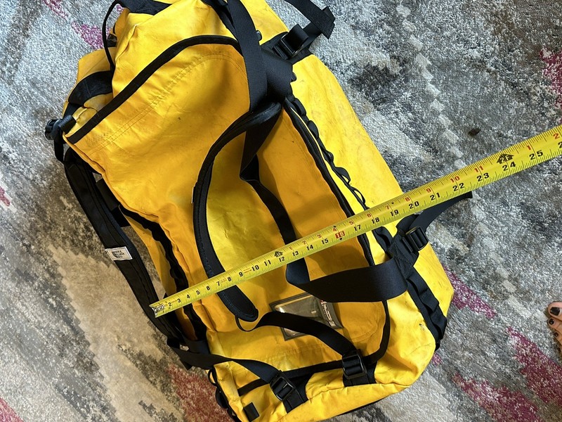 The North Face 150 L XL Duffel Adjustable Straps Yellow gallery