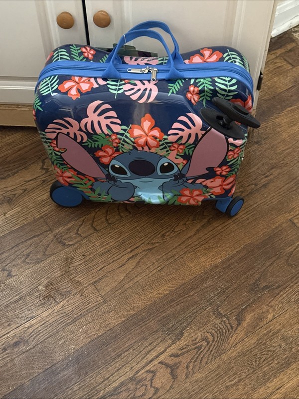 Kids Ride-On Suitcase Travel Luggage/Angel Stitch Shoes Size 9.5 (adult) gallery
