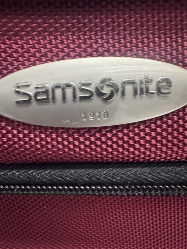 Samsonite Red & Black 2 Wheeled Rolling Duffel Bag 22x12x9 Inch Large Carry-on gallery