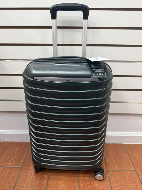 Samsonite uptempo 20″ Navy Blue Spinner Carry On Lightweight ABS Plastic Luggage