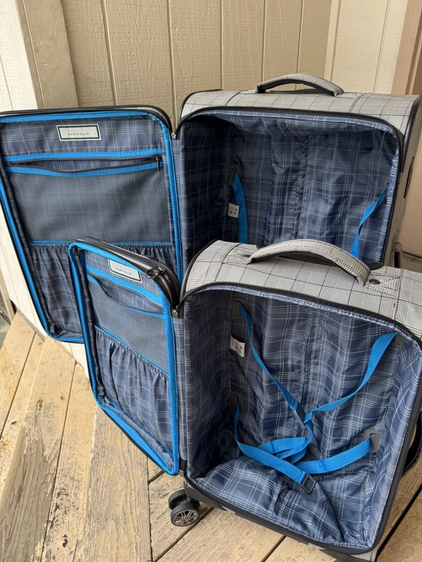 Perry Ellis Portfolio Luggage Set Checked And Carry On Sizes