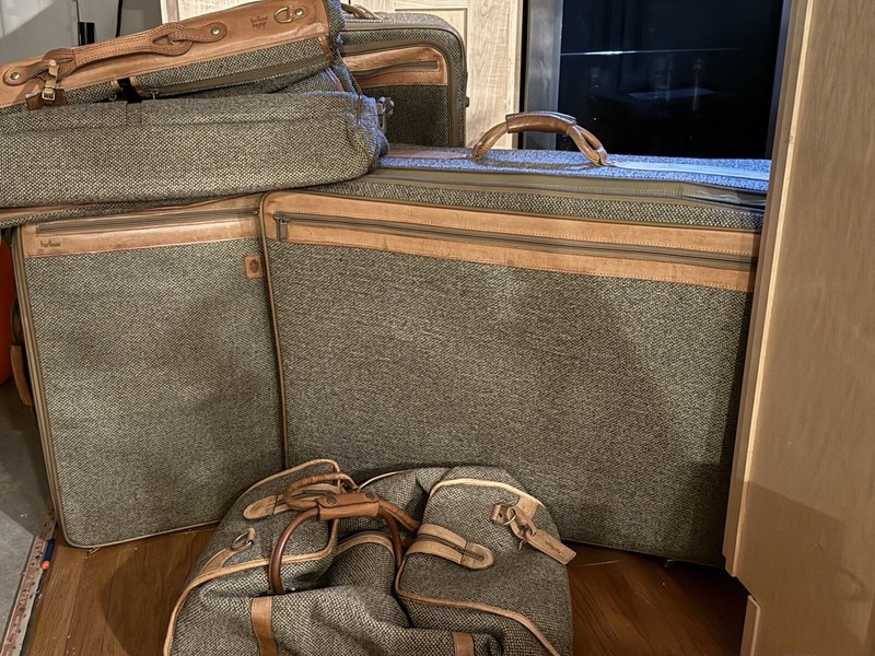 Hartman Intensity Collection Expandable Mobile Traveler. 5 Pieces