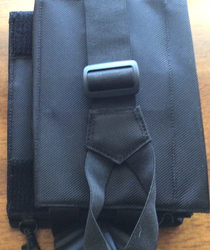 Travel Bag Buddy Standard Zippered Front Pocket Magnetic Snaps Main Compart NWOT gallery