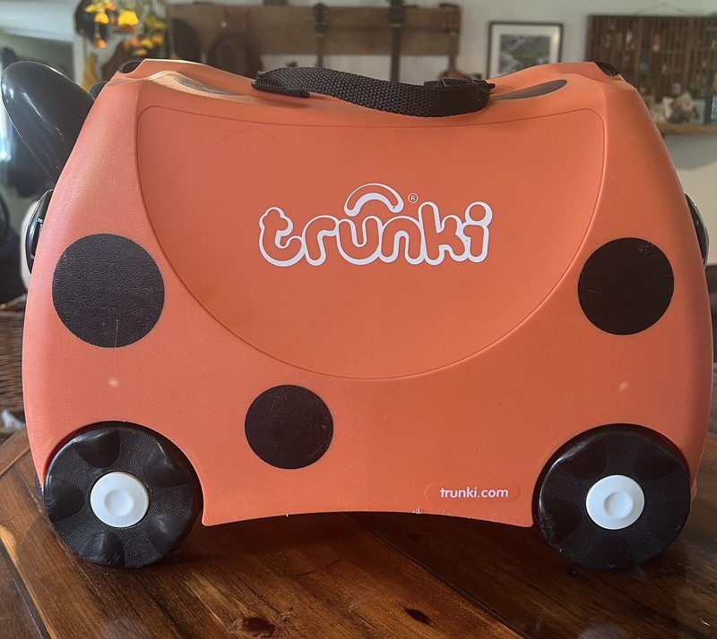 Trunki By Melissa & Doug Lightweight Ride On Suitcase Luggage Ladybug Fun Travel