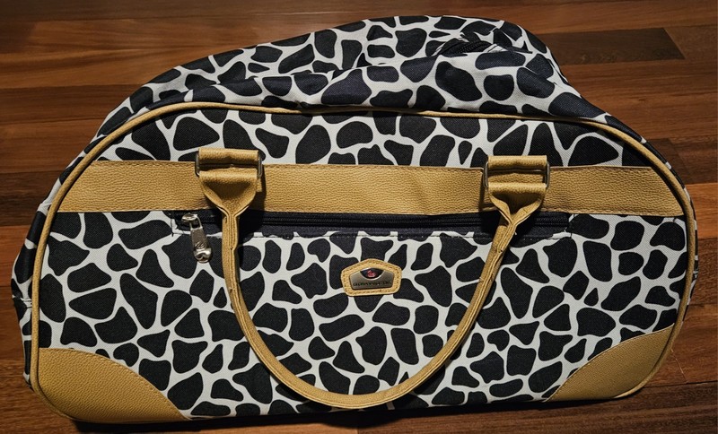 Gloria Vanderbilt Wheeled Travel Duffel Bag Navy Leopard Print