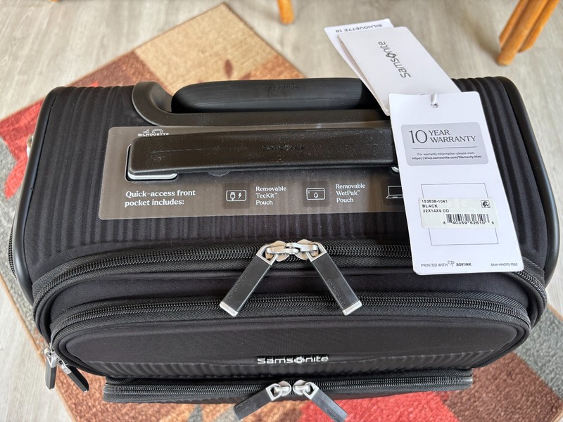 Samsonite Silhouette 18 Softside Global Carry on Spinner Suitcase gallery