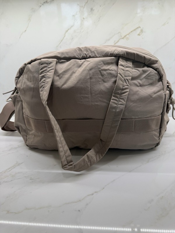 Bagsmart Nylon Duffle Bag Adjustable Straps Zippered Compartments Solid Pattern gallery