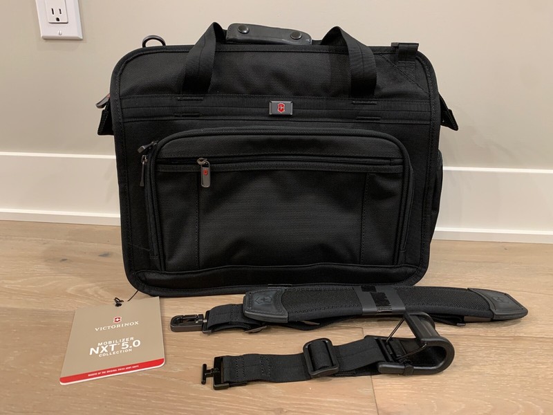 Victorinox Mobilizer NXT 5.0 Collection EuroTote Boarding Tote Black 31341301