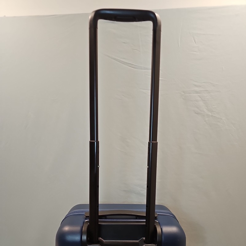 MONOS 22 Inch 4-Wheeled Carry On Luggage in Ocean Blue. Good Condition gallery