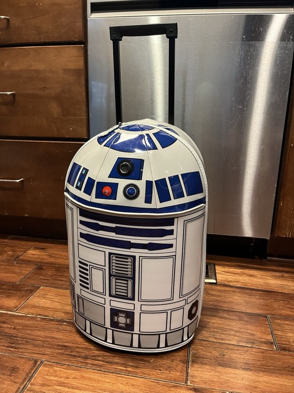 Disney Store Star Wars R2D2 Rolling Suitcase Luggage ELECTRONICS NOT WORKING