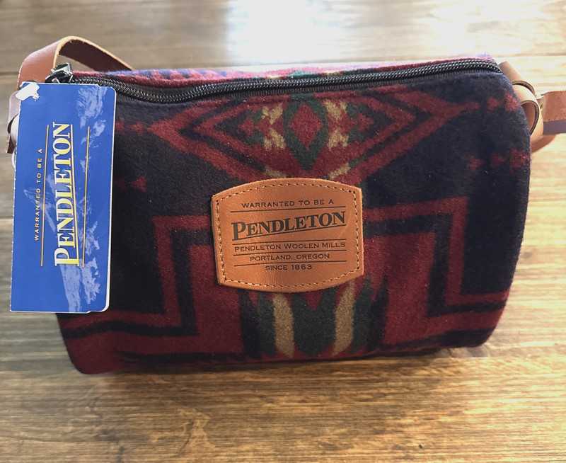 Pendleton Travel Kit Bag Aztec Southwestern Wool NWT Blue Tan Burgundy Leather