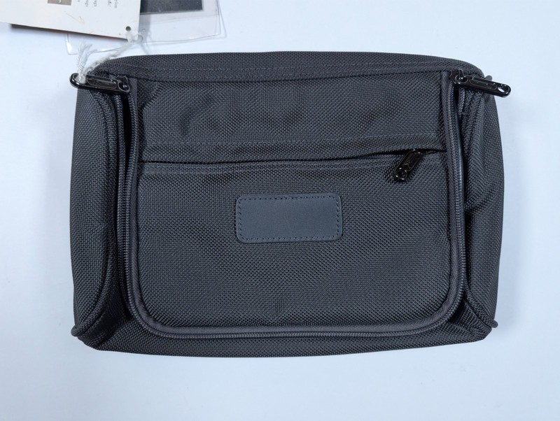 Travelpro Platinum Hanging Toiletry Bag Black Travel Organizer NWT