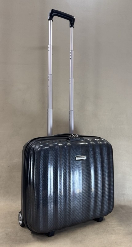 Samsonite Lite cube 16.5” rolling Pilot Case Graphite polypropylene Carry On Bag