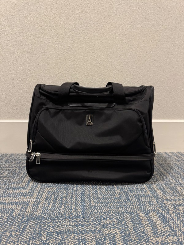 Travelpro Maxlite 5 Drop-Bottom Weekender Duffel Bag – Black – New Without Tags