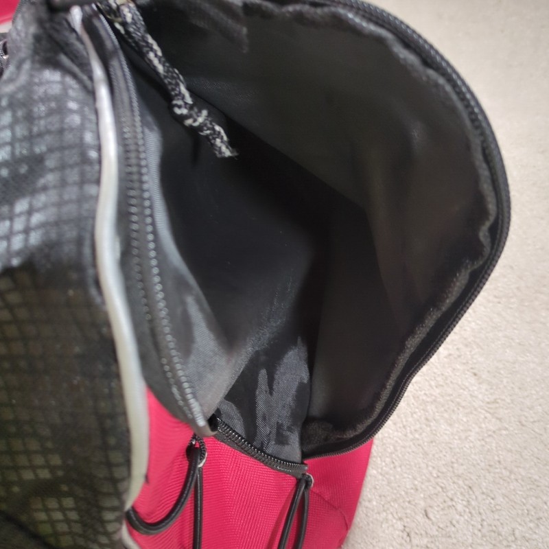 Snap-On Tools Duffle Style Gym Track Travel Bag Carry On Red/Black 20x10x10 gallery