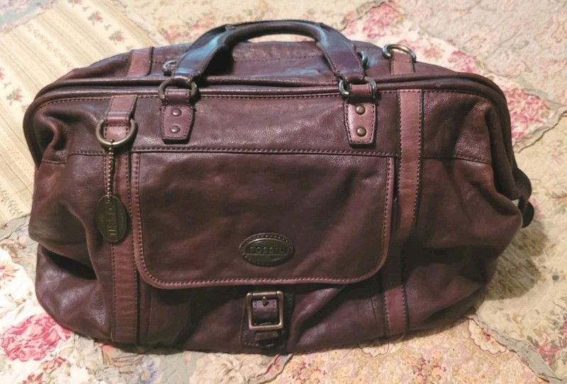 FOSSIL Genuine Leather Brown Travel Overnight Bag Duffel Suitcase… Nice!!!