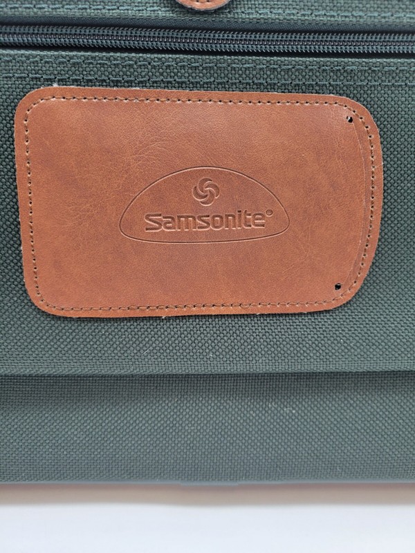Samsonite 233327015 Worldproof Perimeter Attachable Tote Pine Green Small NOS gallery