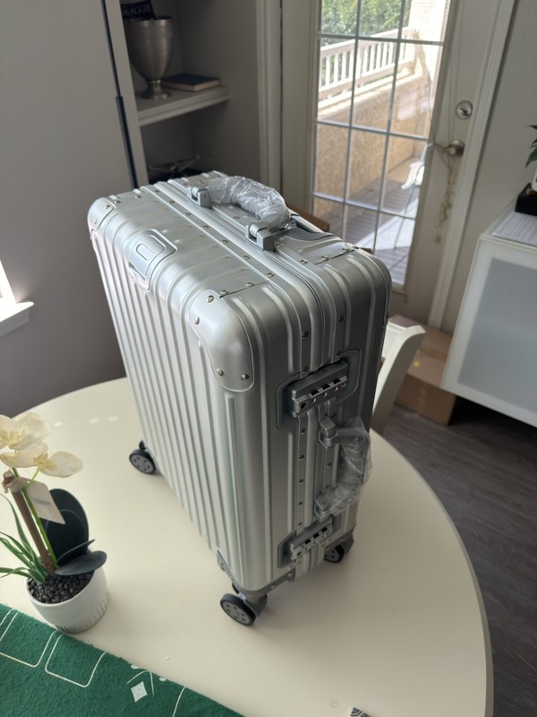 All Aluminium alloy 20in Hard Shell Carry-on, 360 Spinner, Silver, TSA Lock gallery