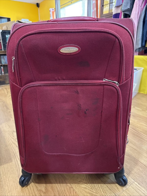 Red 26” Samsonite Expandable Softside Roller Luggage Suitcase gallery
