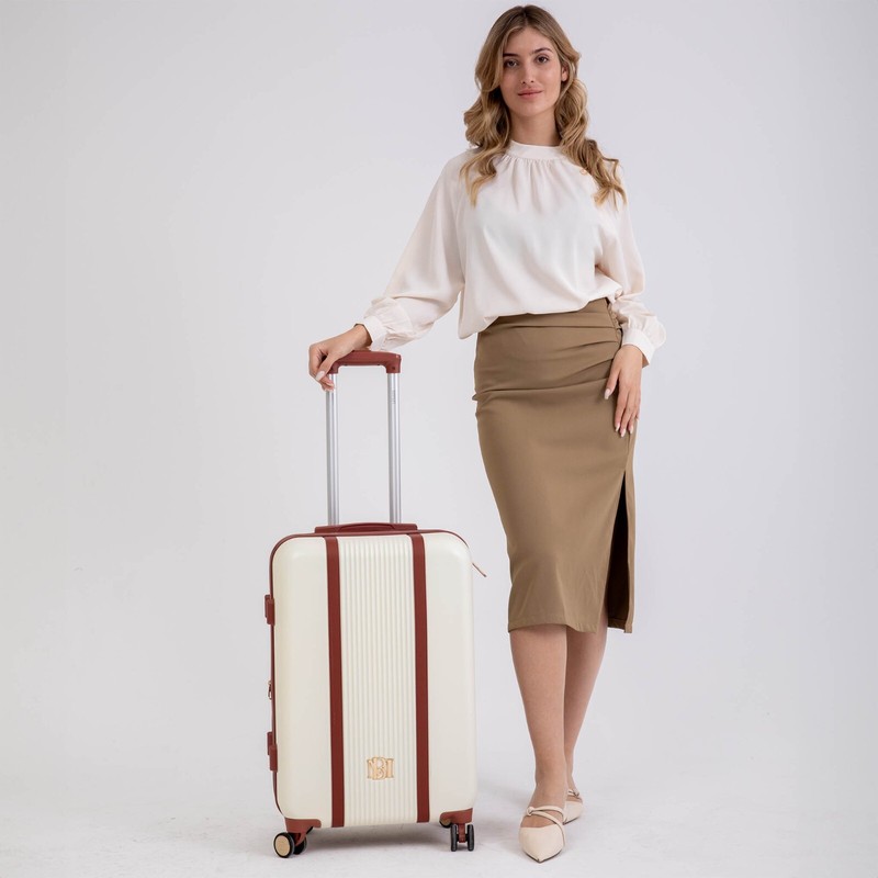 BADGLEY MISCHKA Mia 3 Piece Polycarbonate-ABS Expandable Retro Luggage Set gallery