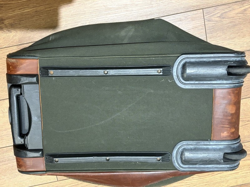 Orvis Battenkill 26 Inch Rolling Duffle gallery