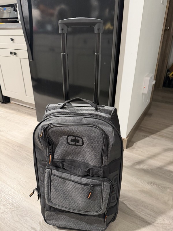 2019 OGIO Layover Travel Bag Graphite
