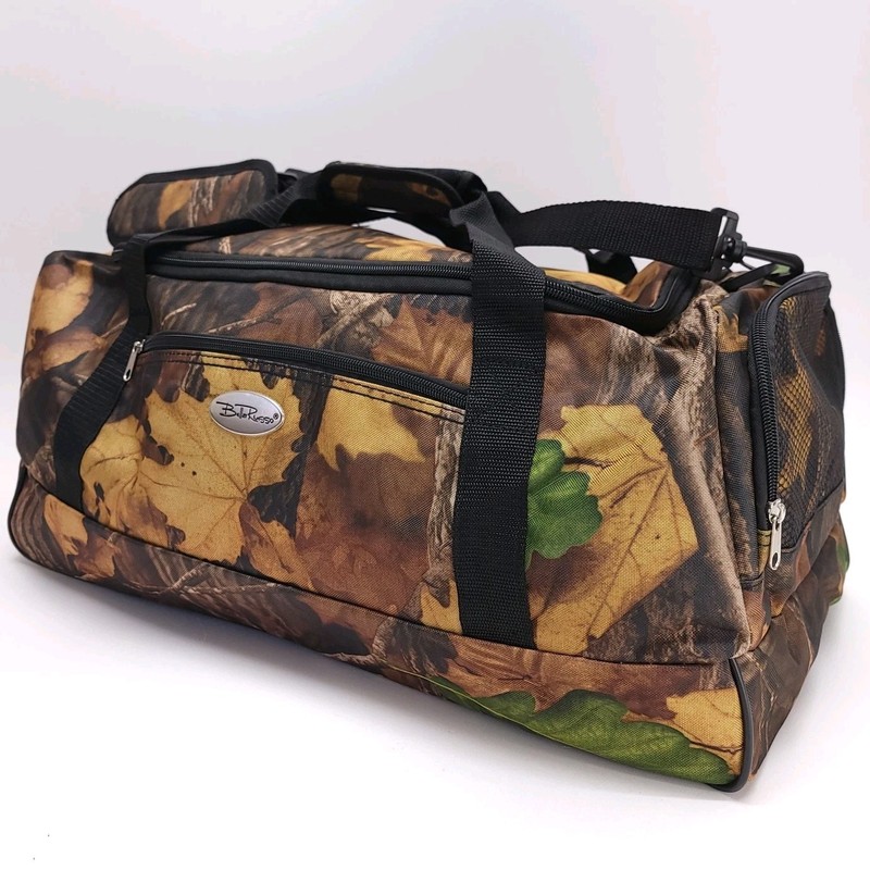 NEW BELLA RUSSO 23” Duffle Gym Travel Bag Leafy Cammo Lightweight Camoflauge