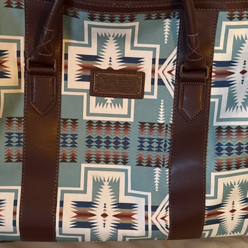 PENDLETON Harding Rolling Duffle Travel Bag Suitcase 22” Aztec Southwestern gallery