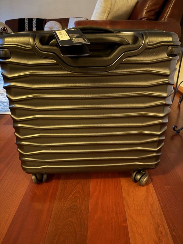 Samsonite Stryde 2 Hardside Expandable with Double Spinner Wheels, Medium Glider gallery