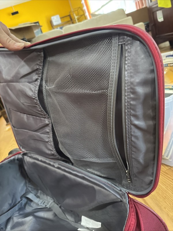 Red 26” Samsonite Expandable Softside Roller Luggage Suitcase gallery