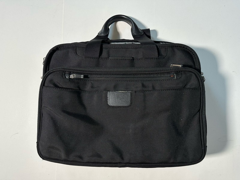 Briggs & Riley @ Work 15.4″ Executive Expandable Shoulder Briefcase Black Nylon