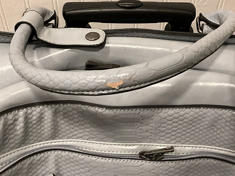 Simply Noella Overnight Spinner W/ Pull Pre-owned & Laptop Case 2 Pc gallery