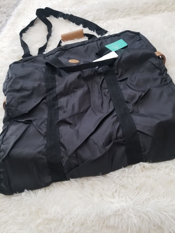 Danielle Morgan Garment Bag Carry On Black 42″x22″W/Padded Shoulder Strap Pack