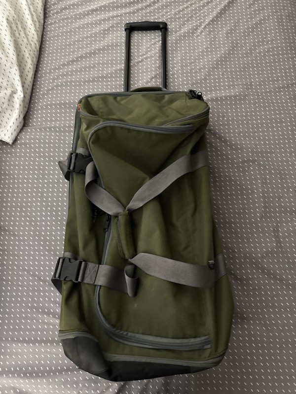 Orvis Rolling Duffel Bag Green Luggage Canvas Wheels Travel 32″ x 17” x 12”
