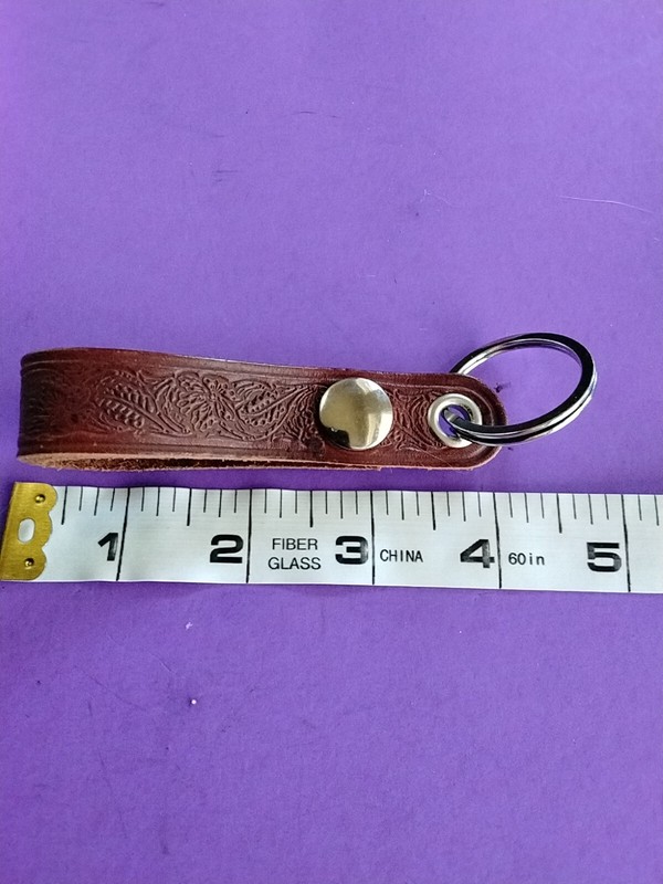 Leather - Snap On ~ Snap Off Key Ring SADDLE TAN - Barbed wired pattern Marlboro gallery