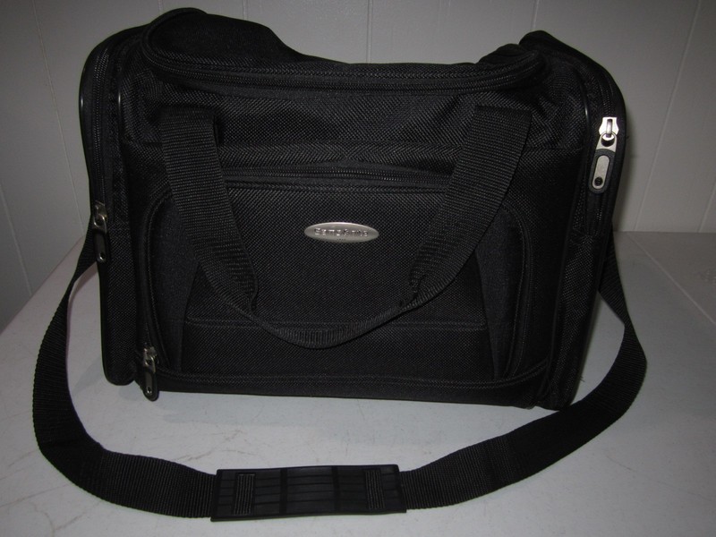 Samsonite Better Than Basic Weekender Duffel Bag Carry On - Black Brand New gallery
